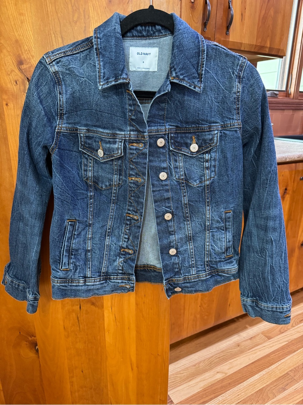 Old Navy Women’s Classic Denim Jean Jacket - Small